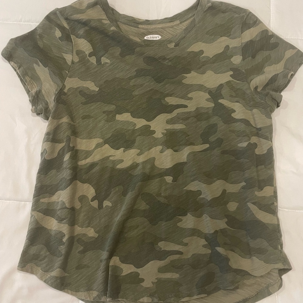 Old Navy Camo Green T-Shirt